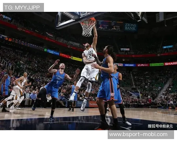 戈贝尔半场表现抢眼7投6中斩获12分7篮板1盖帽多次快攻扣篮展现实力