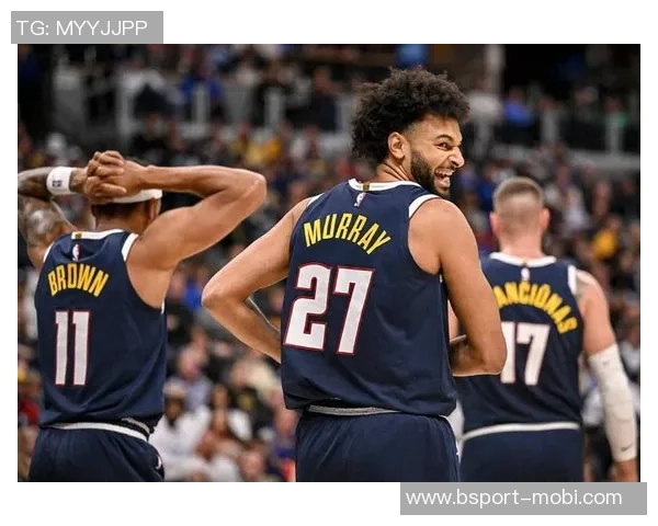 穆雷外线表现出色三分命中率高达五成助球队取得胜利 穆雷外线表现出色三分命中率高达五成助球队取得胜利